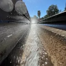 Gutter Cleaning in La Jolla CA